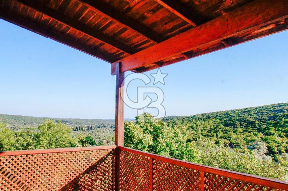 Akkum Caddesi Üzerinde Akkum'a 2 Dk Mesafede Kiralık 2+1 (70 m²)