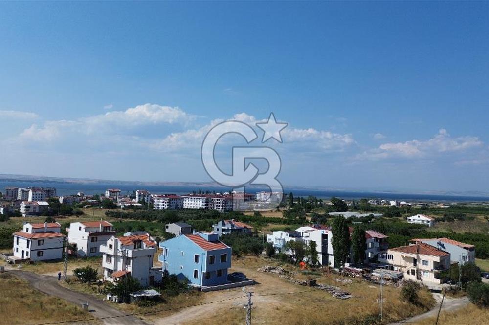 LAPSEKİ ÇARDAK'TA DENİZ MANZARALI İMARLI SATILIK ARSA