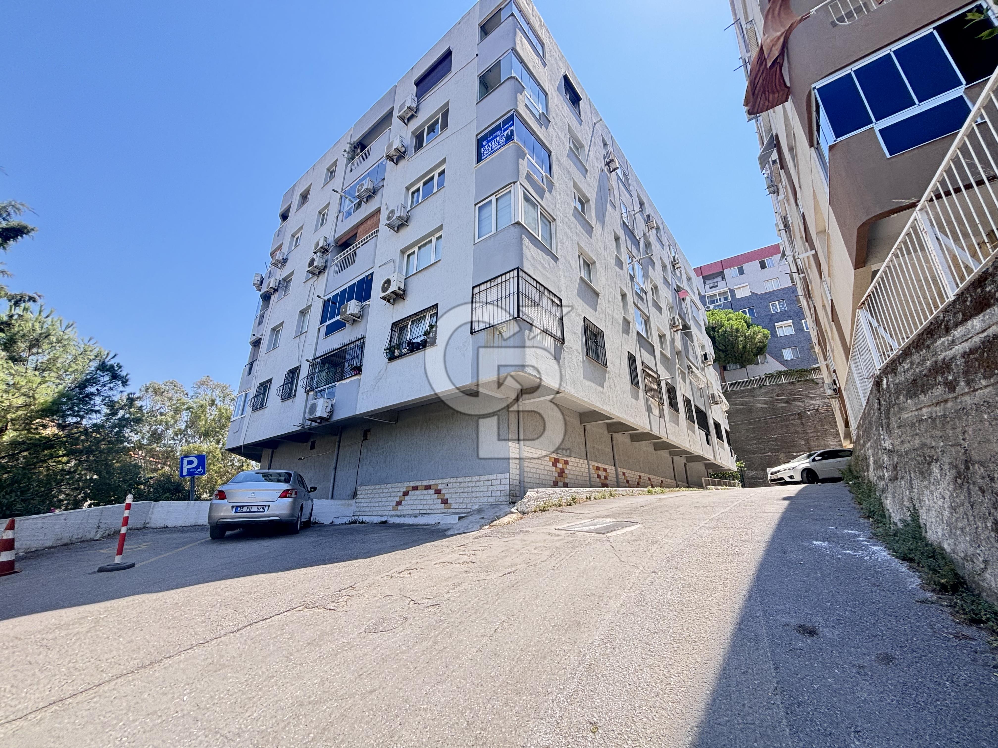 POLİGON'DA ASANSÖRLÜ OTOPARKLI TADİLATLI SATILIK 3+1 DAİRE