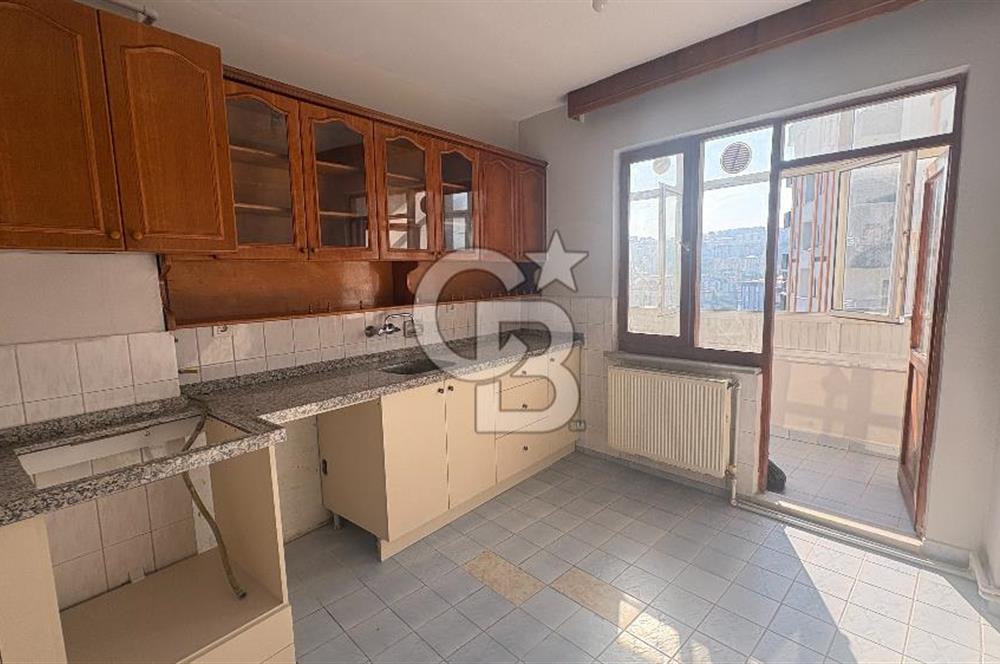 ÜNİVERSİTE MAHALLESİ'NDE TADİLATLI KİRALIK FERAH 3+1 DAİRE