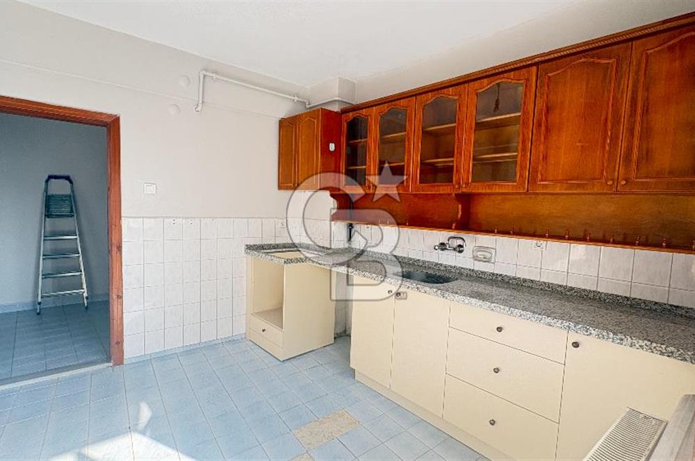 ÜNİVERSİTE MAHALLESİ'NDE TADİLATLI KİRALIK FERAH 3+1 DAİRE