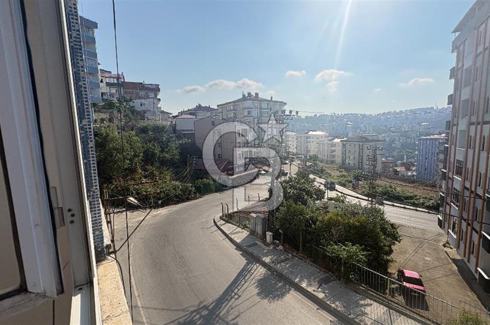 ÜNİVERSİTE MAHALLESİ'NDE TADİLATLI KİRALIK FERAH 3+1 DAİRE