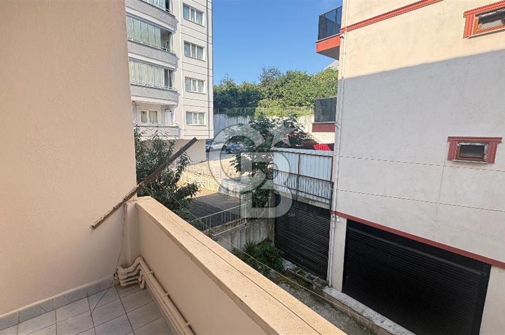ÜNİVERSİTE MAHALLESİ'NDE TADİLATLI KİRALIK FERAH 3+1 DAİRE