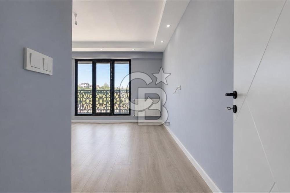 LAPSEKİ SAHİLDE SATILIK KAPALI MUTFAKLI 2+1 DAİRE