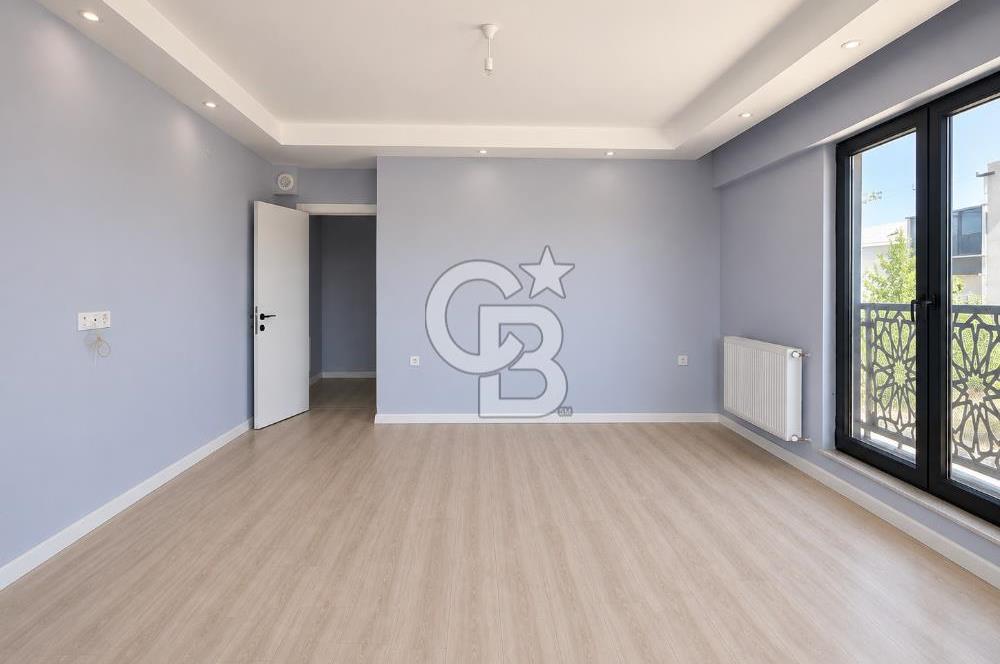 LAPSEKİ SAHİLDE SATILIK KAPALI MUTFAKLI 2+1 DAİRE