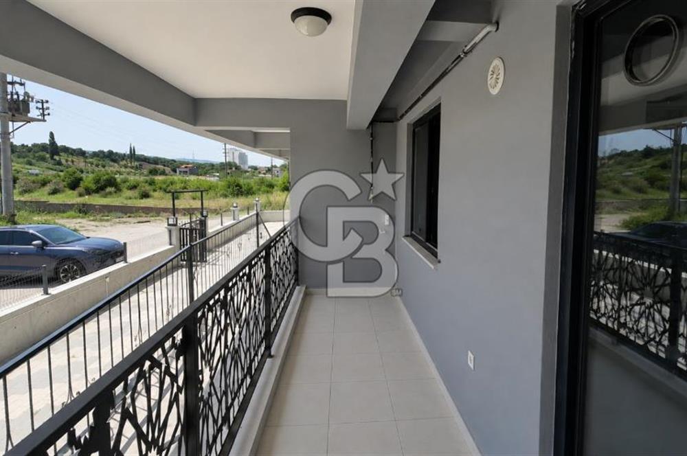 LAPSEKİ SAHİLDE SATILIK KAPALI MUTFAKLI 2+1 DAİRE