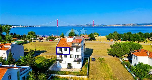 LAPSEKİ DALYAN MAHALLESİ'NDE BOĞAZ MANZARALI SATILIK 2+1 DAİRE - 365425