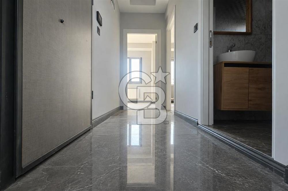 LAPSEKİ DALYAN MAHALLESİ'NDE BOĞAZ MANZARALI SATILIK 2+1 DAİRE
