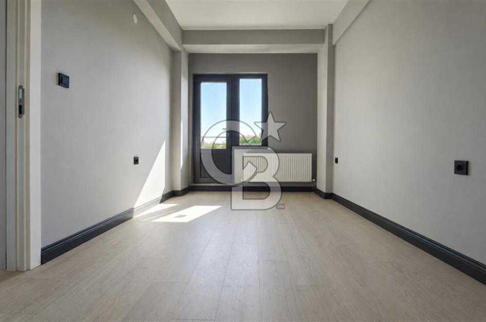 LAPSEKİ DALYAN MAHALLESİ'NDE BOĞAZ MANZARALI SATILIK 2+1 DAİRE
