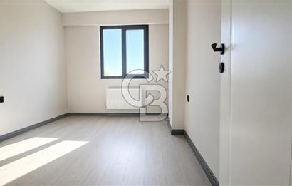 LAPSEKİ DALYAN MAHALLESİ'NDE BOĞAZ MANZARALI SATILIK 2+1 DAİRE