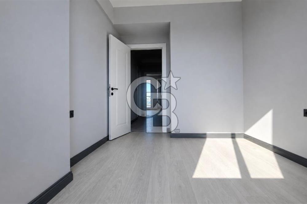 LAPSEKİ DALYAN MAHALLESİ'NDE BOĞAZ MANZARALI SATILIK 2+1 DAİRE