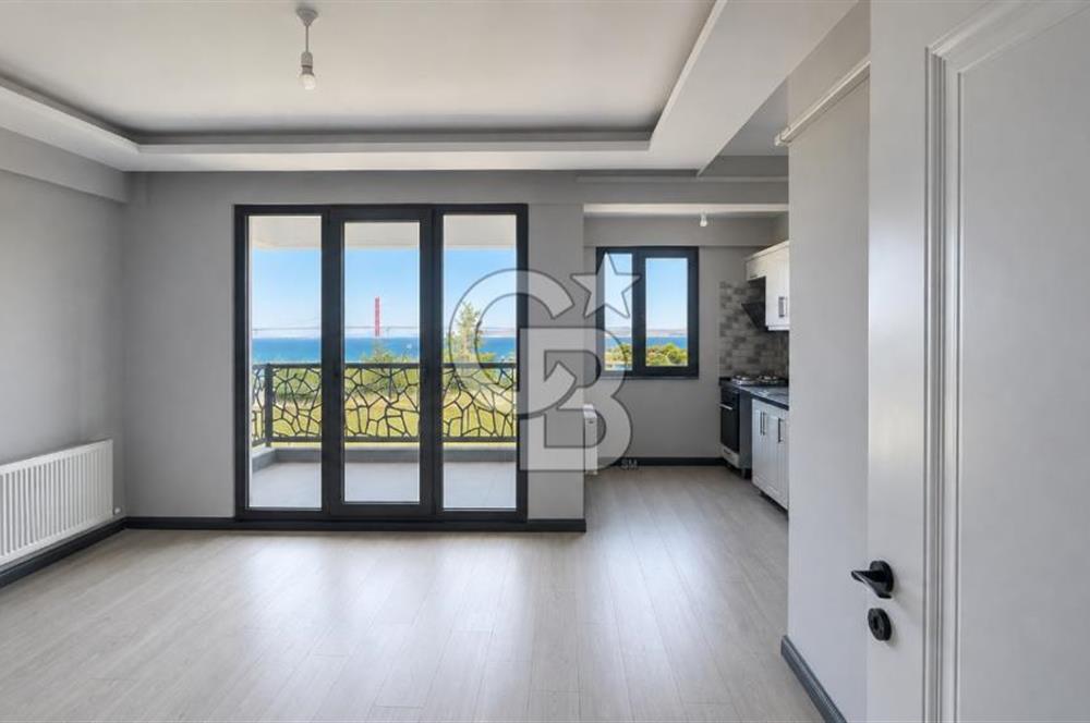 LAPSEKİ DALYAN MAHALLESİ'NDE BOĞAZ MANZARALI SATILIK 2+1 DAİRE