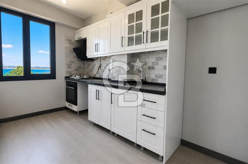 LAPSEKİ DALYAN MAHALLESİ'NDE BOĞAZ MANZARALI SATILIK 2+1 DAİRE