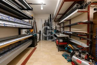 ikbal Caddesinde, Ön Kullanım alanlı Geniş, Ferah Satılık Dükkan - 1 - 365452