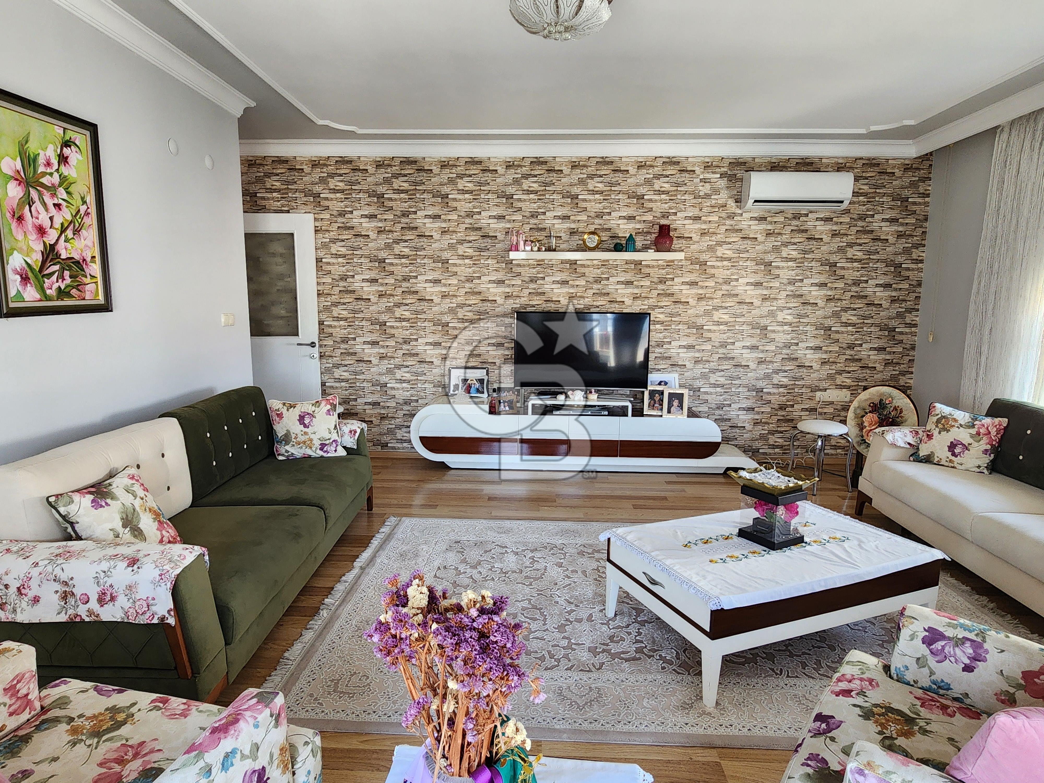 UĞUR MUMCU MAHALLESİN DE SATILIK ARAKAT 2+1 DAİRE
