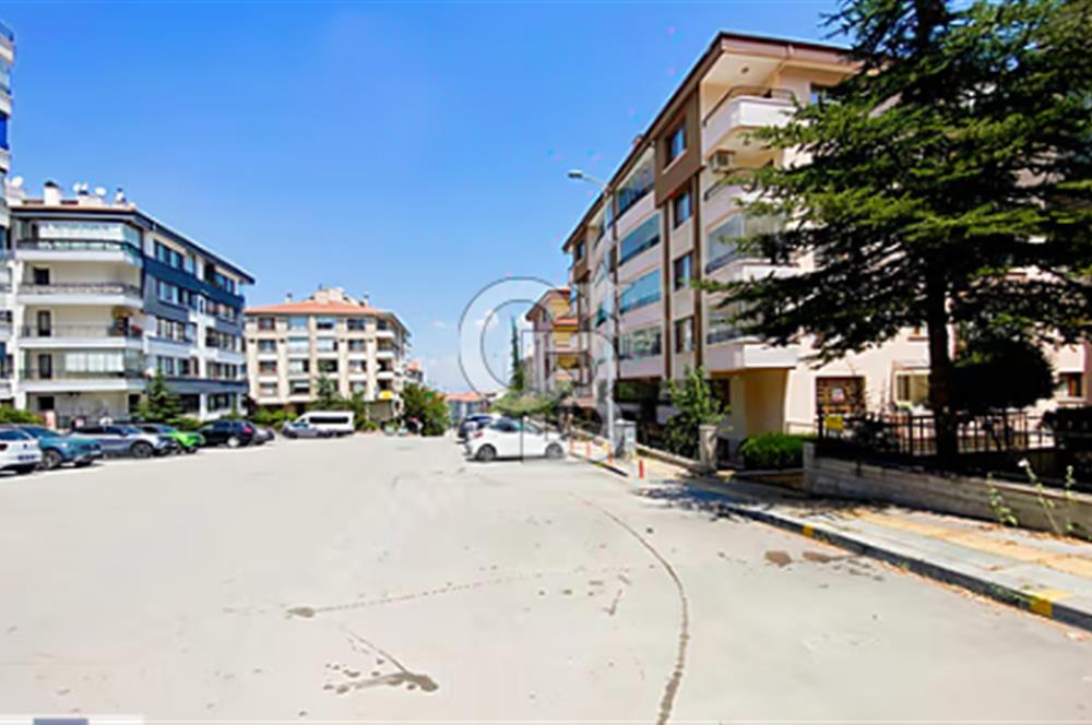 ÇANKAYA ÖVEÇLER VADİ PARK YANINDA 1059. CAD. SATILIK 4+1 DAİRE