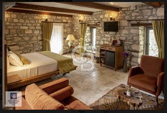 SATILIK BUTİK OTEL URLA MERKEZ'DE TARİHİ TAŞ EV - 2 - 365506