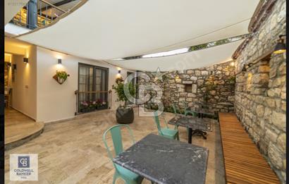 SATILIK BUTİK OTEL URLA MERKEZ'DE TARİHİ TAŞ EV