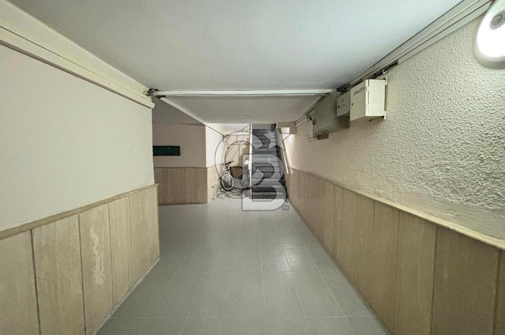 KARŞIYAKA AKSOYDA SAHİLE VE TRAMVAYA 2 DK | NET 100 M² LOKASYON