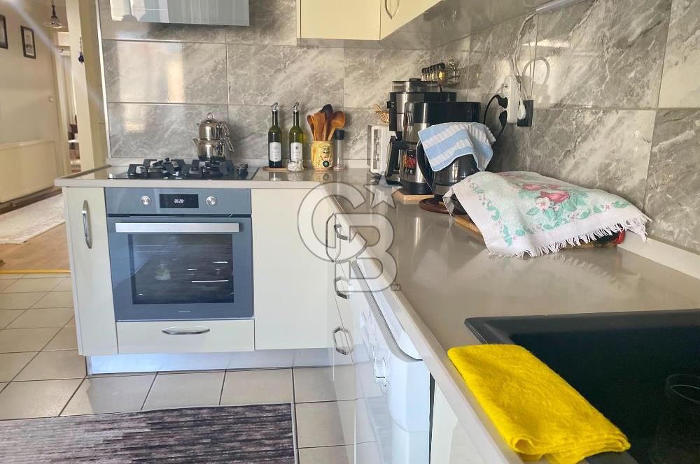Bornova Atatürk Mahallesi'nde Satılık Deniz Manzaralı Müstakil Komple Bina