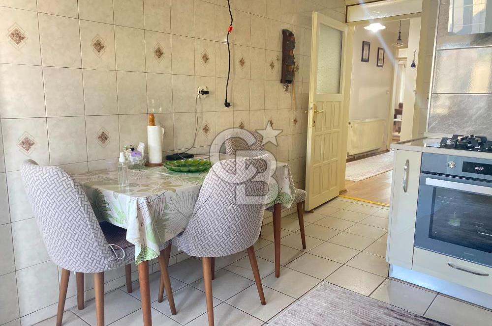 Bornova Atatürk Mahallesi'nde Satılık Deniz Manzaralı Müstakil Komple Bina