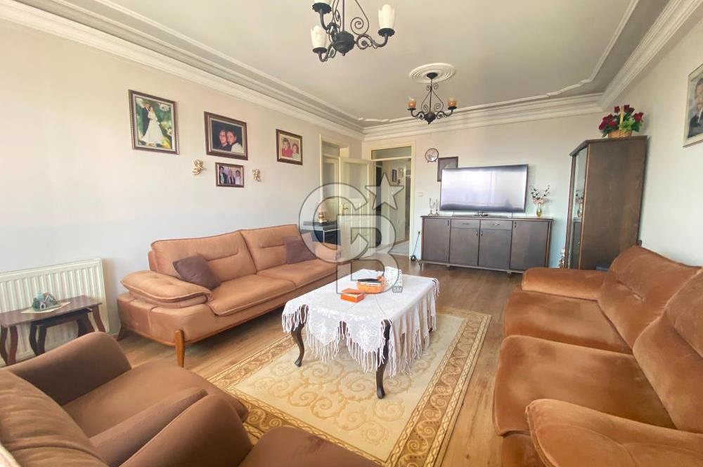 Bornova Atatürk Mahallesi'nde Satılık Deniz Manzaralı Müstakil Komple Bina
