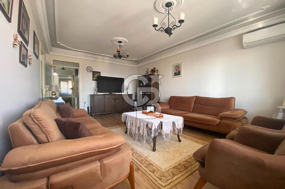 Bornova Atatürk Mahallesi'nde Satılık Deniz Manzaralı Müstakil Komple Bina