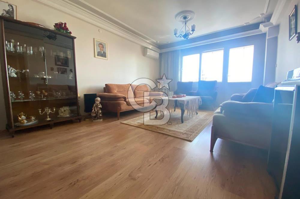 Bornova Atatürk Mahallesi'nde Satılık Deniz Manzaralı Müstakil Komple Bina