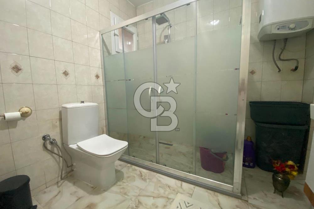 Bornova Atatürk Mahallesi'nde Satılık Deniz Manzaralı Müstakil Komple Bina