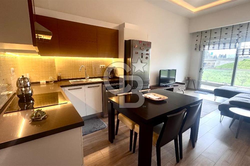 Bornova Narova 2 Sitesinde ful Eşyalı Kiralık 1+1 Daire