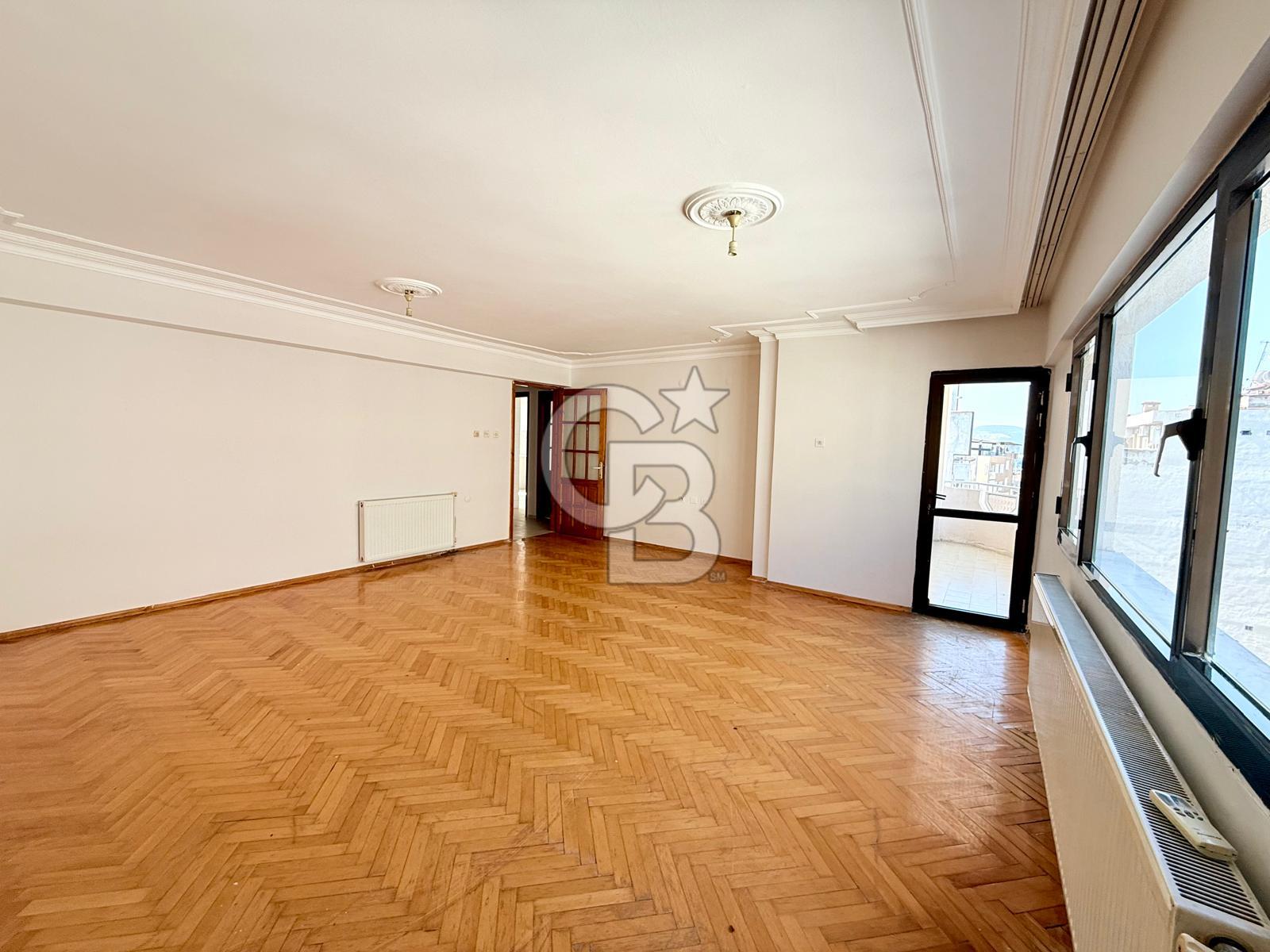 BORNOVA ERZENE MAHALLESİ SATILIK 3+1 DAİRE