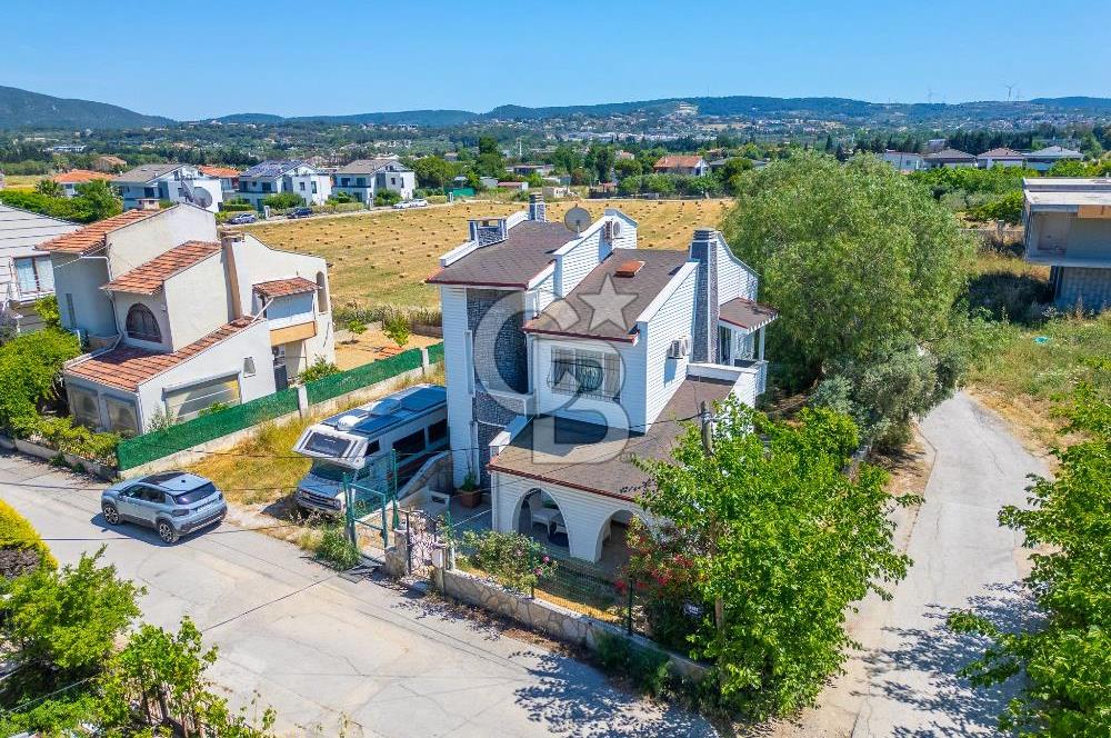 URLA ATATÜRK MAHALLESİNDE 3+1 SATILIK VİLLA