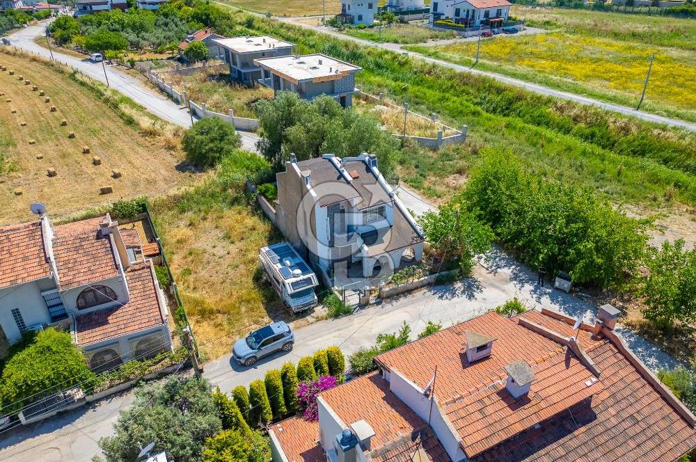 URLA ATATÜRK MAHALLESİNDE 3+1 SATILIK VİLLA