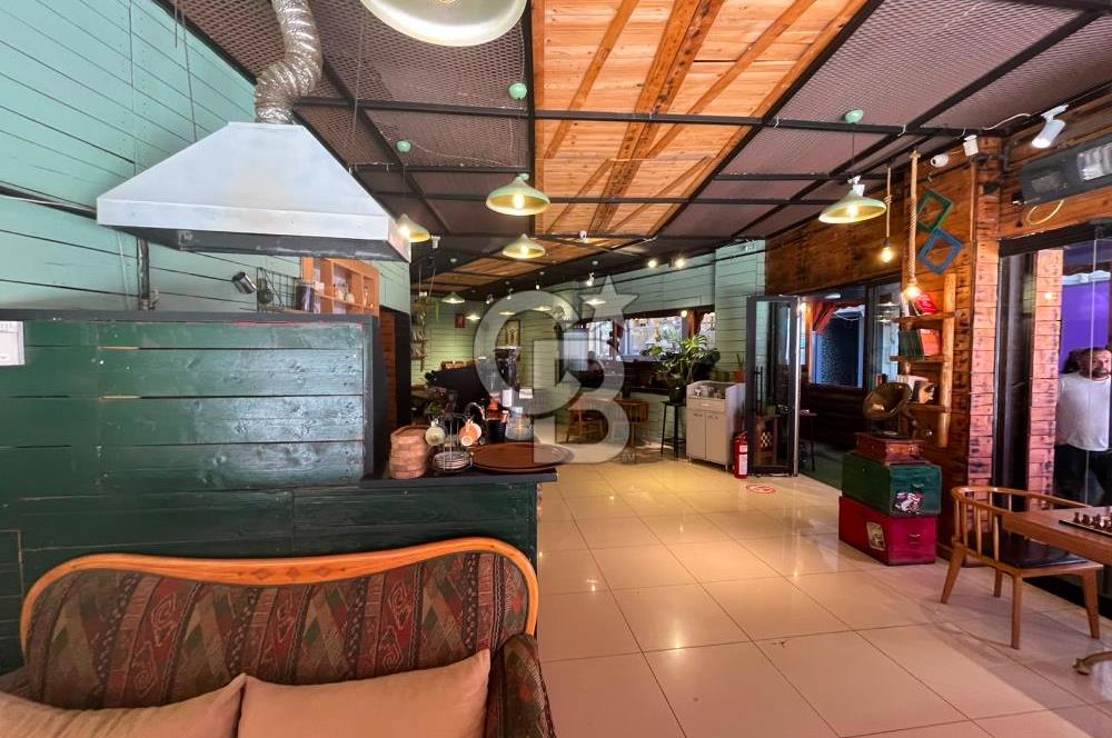 İZMİT ÇARŞI MERKEZDE FAAL DURUMDA DEVREN KİRALIK CAFE