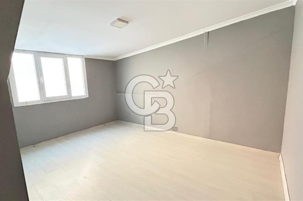 İzmir, Küçük Çiğli'de 3+2 Teraslı Çatı Dubleks