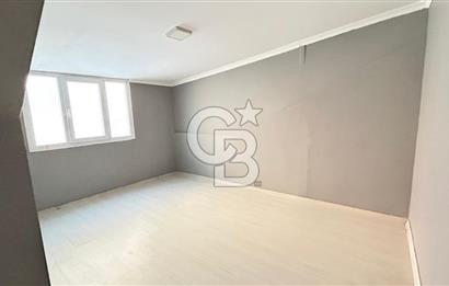 İzmir, Küçük Çiğli'de 3+2 Teraslı Çatı Dubleks