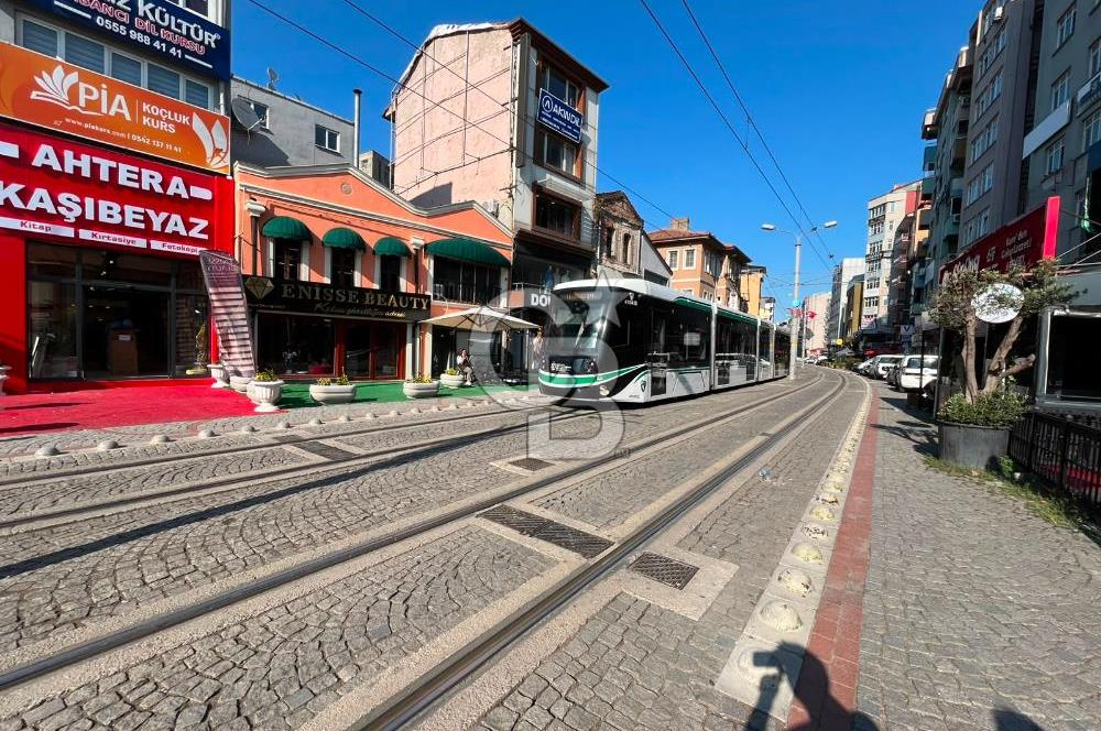 İZMİT ÇARŞI MERKEZ HALKEVİNDE KİRALIK 1+1 ARA KAT DAİRE