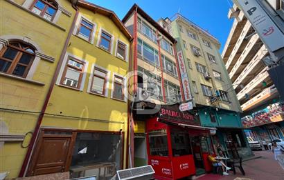 İZMİT ÇARŞI MERKEZ HALKEVİNDE KİRALIK 1+1 ARA KAT DAİRE