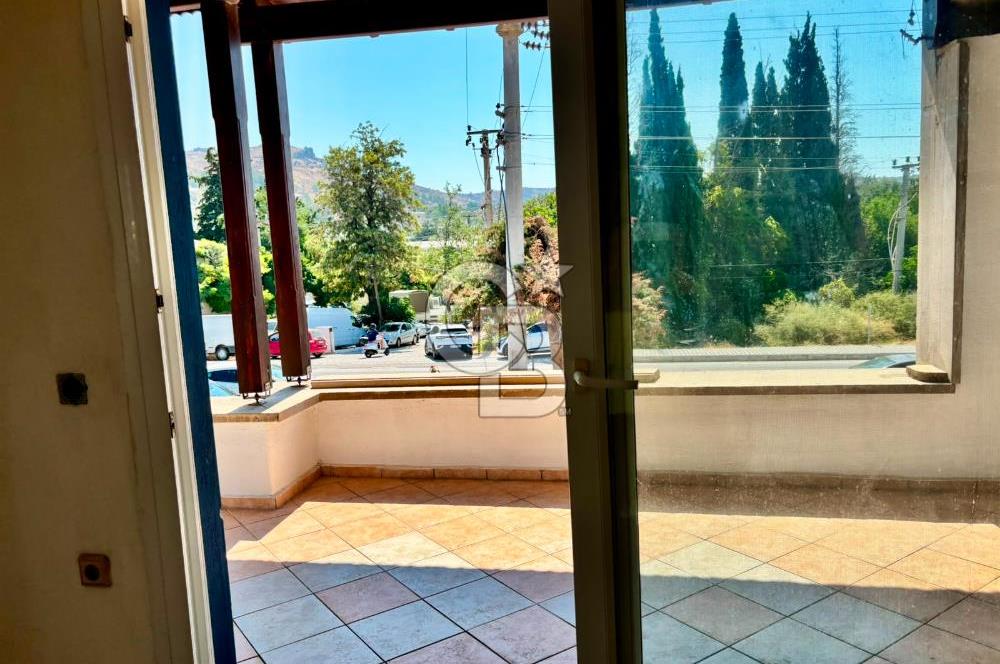 BODRUM ORTAKENT' TE ANA YOLA CEPHELİ İŞYERİ 2+1