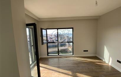 DENİZ MANZARALI ÜSKÜDAR YENİ ÇAMLICA EMLAK KONUTLARI BOŞ 2+1 KİRALIK