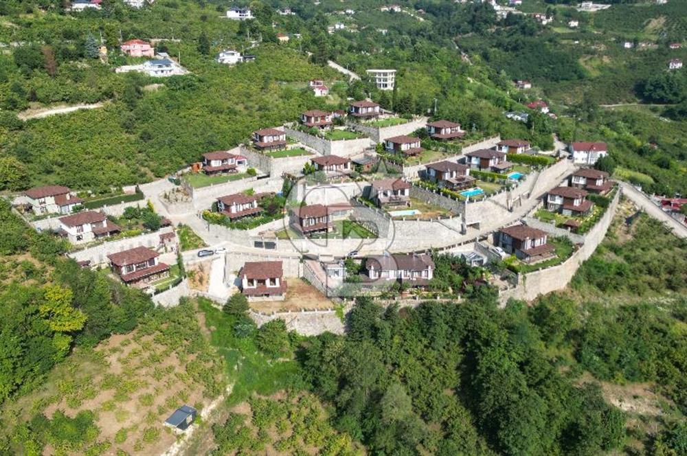 CB LİKA'DAN DOĞA MANZARALI SATILIK LÜKS TAŞ VİLLA