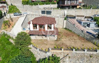 CB LİKA'DAN DOĞA MANZARALI SATILIK LÜKS TAŞ VİLLA