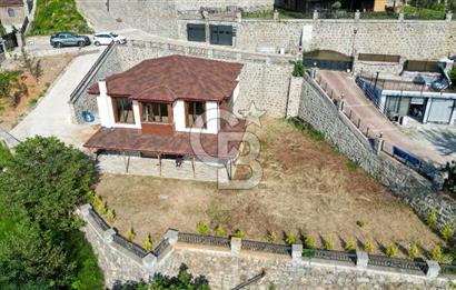 CB LİKA'DAN DOĞA MANZARALI SATILIK LÜKS TAŞ VİLLA