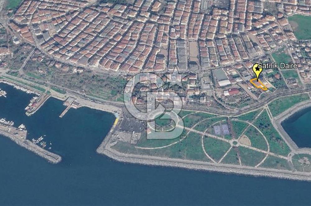Avcılar Sahilde 2+1 Denize Sıfır Deniz Manzaralı Geniş Daire
