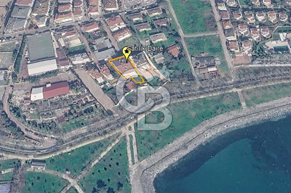 Avcılar Sahilde 2+1 Denize Sıfır Deniz Manzaralı Geniş Daire