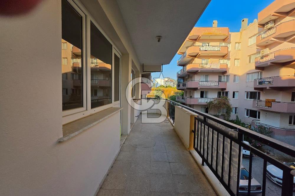 Kuşadası İkiçeşmelik Site İçinde Satılık 2+1 Daire