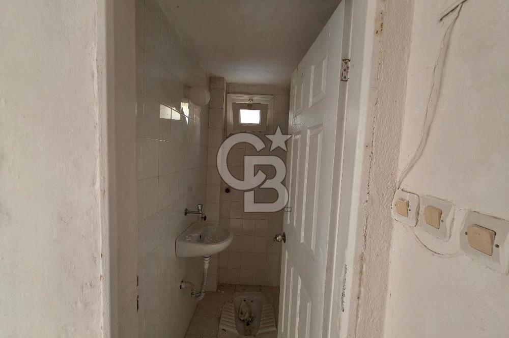 Kuşadası İkiçeşmelik Site İçinde Satılık 2+1 Daire