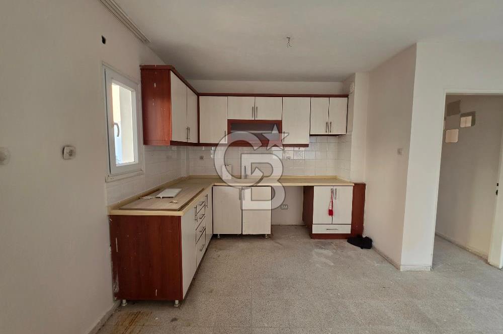 Kuşadası İkiçeşmelik Site İçinde Satılık 2+1 Daire