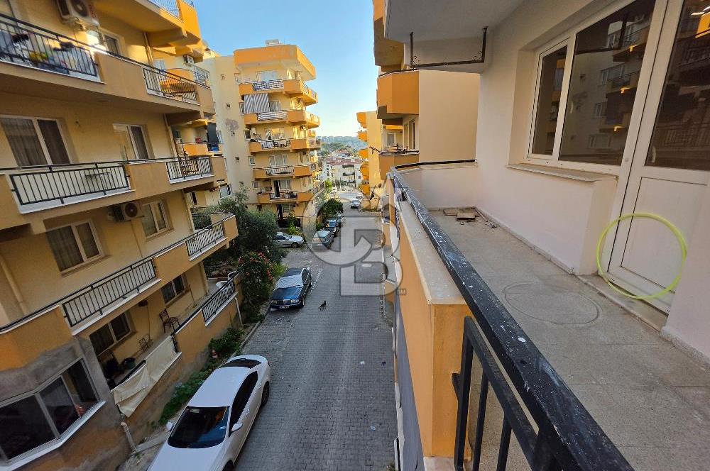 Kuşadası İkiçeşmelik Site İçinde Satılık 2+1 Daire