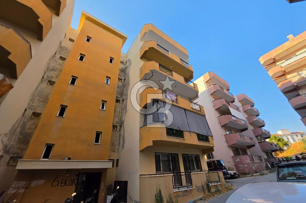 Kuşadası İkiçeşmelik Site İçinde Satılık 2+1 Daire